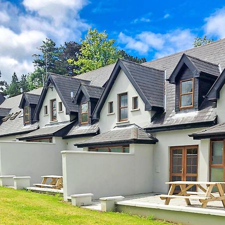 Old Court Holiday Homes Terryglass - Sleeps 6 By Trident Holiday Homes Extérieur photo